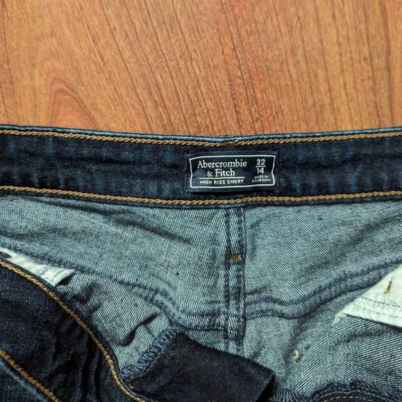 Abercrombie & Fitch High Rise Jean Shorts - Picture 6 of 6